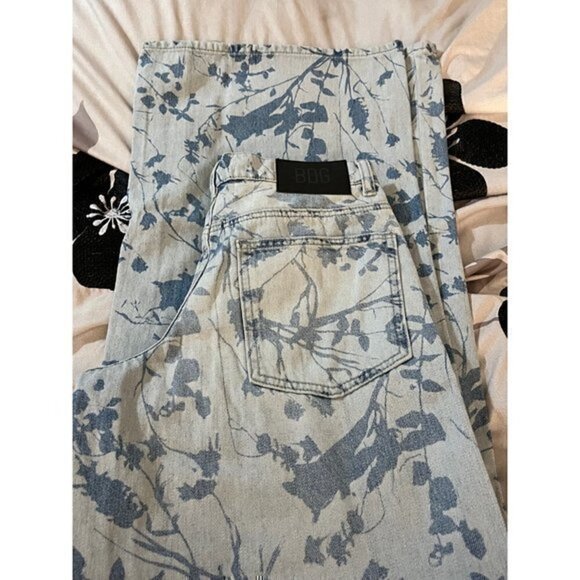 BDG Low & Wide Jean - Floral Print Size 27 - Picture 9 of 9
